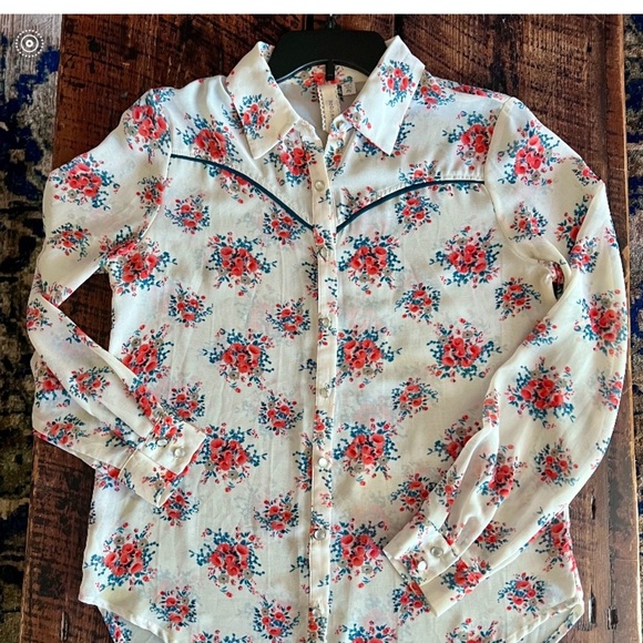 Women’s South Western Wrangler Style Floral Button Up Blouse/Top Size Medium - Picture 4 of 16